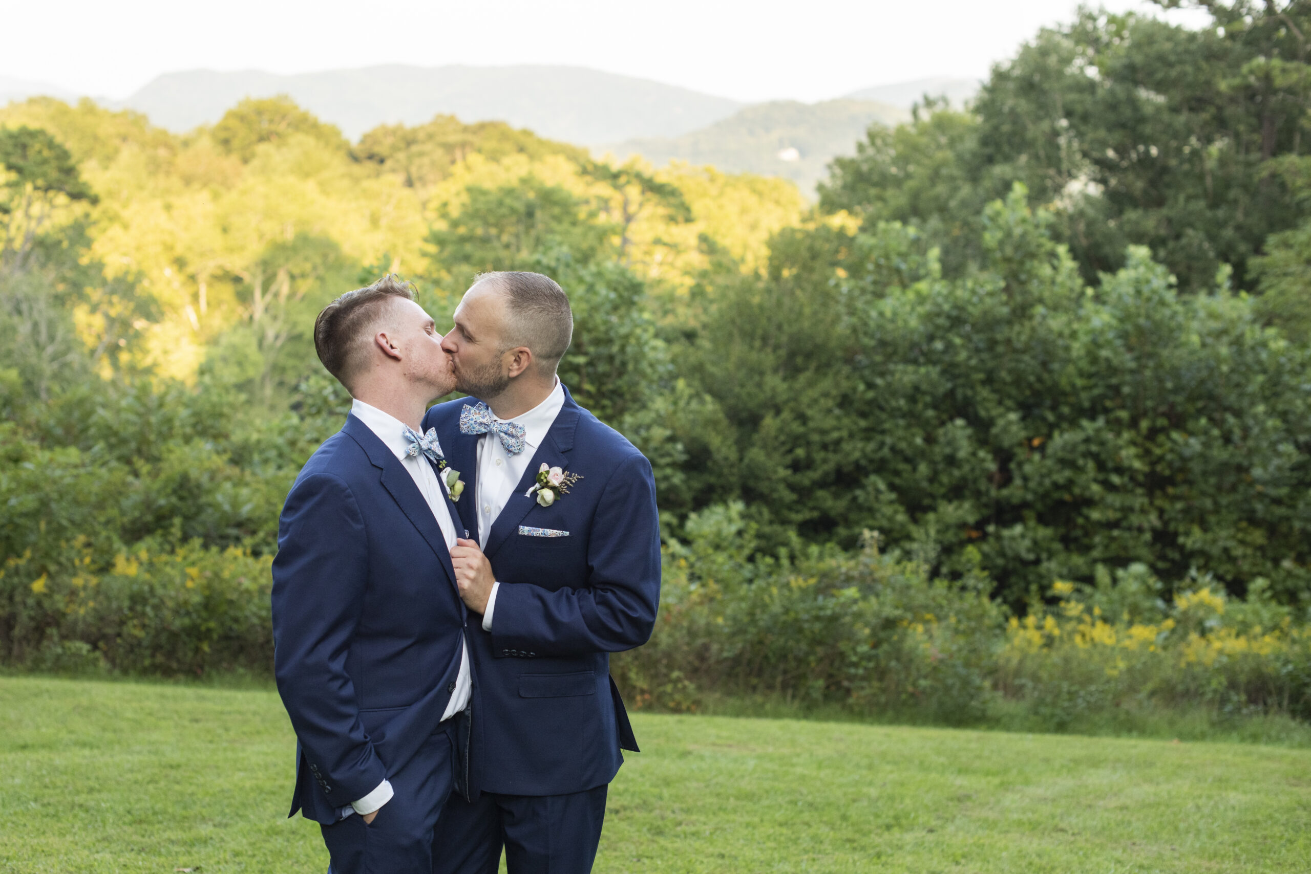 LGBTQ wedding couple kissing in Asheville, NC
