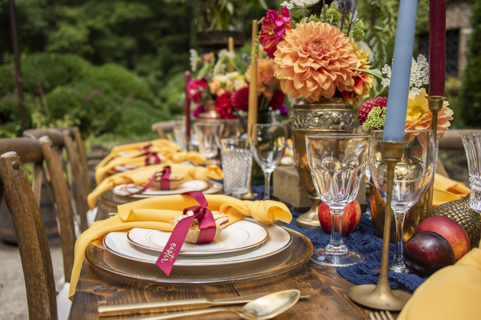 Mini pies and place settings at Asheville fall wedding