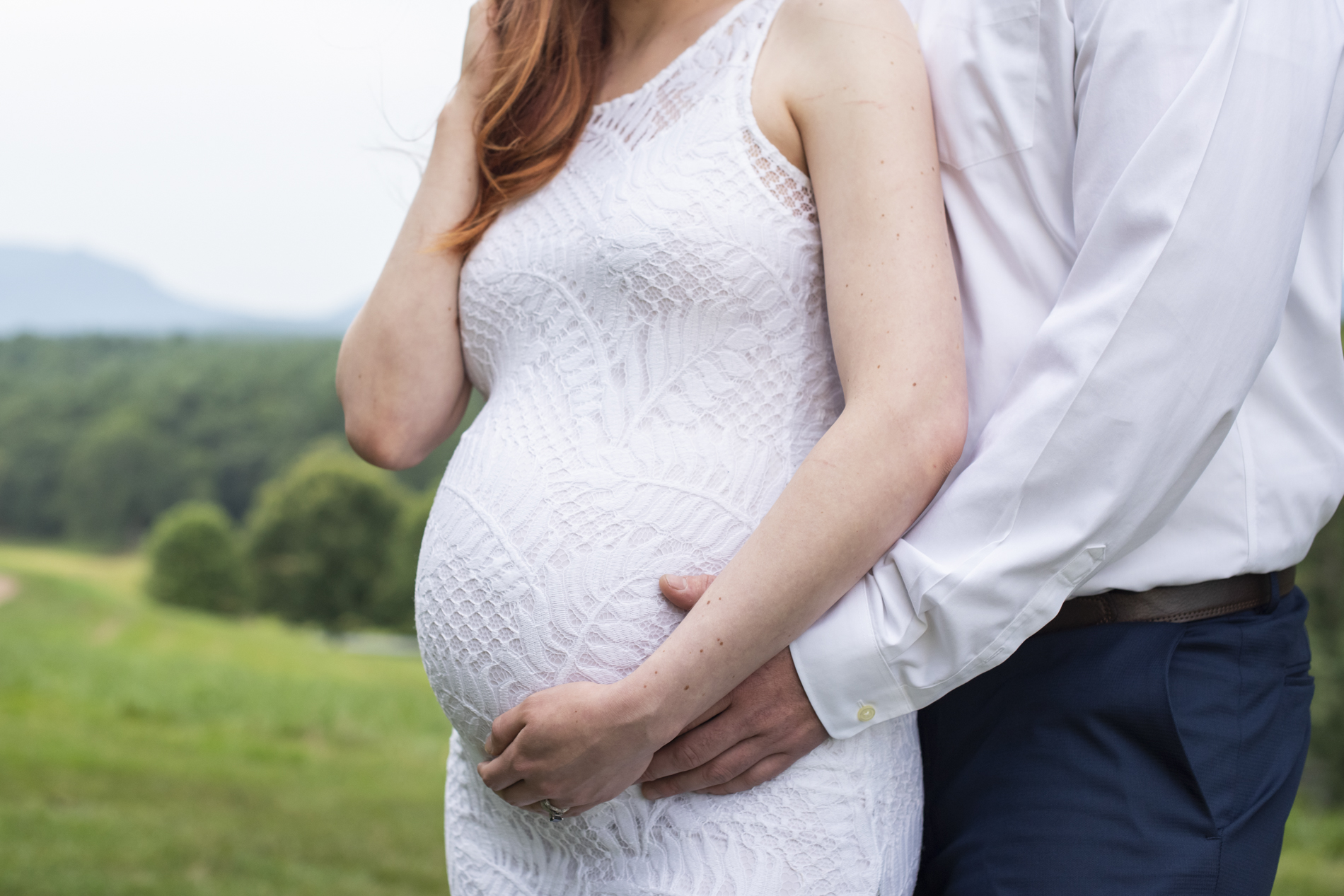 Biltmore Estate Maternity Photography baby bump