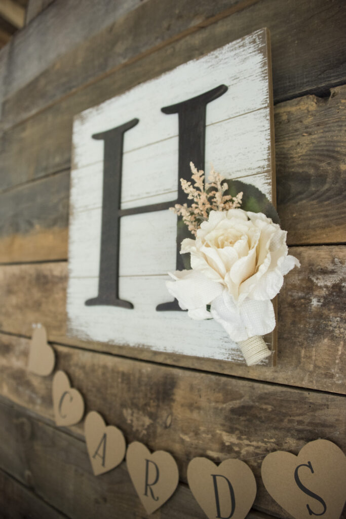 Rustic wedding decor