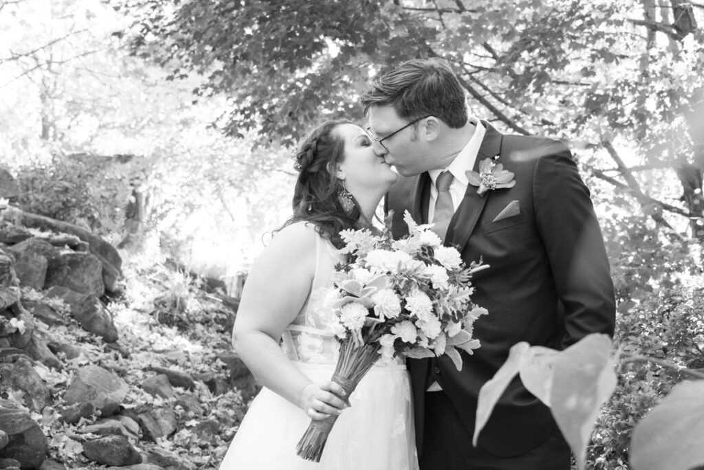 Couple kissing at Omni Grove Park Inn Wedding