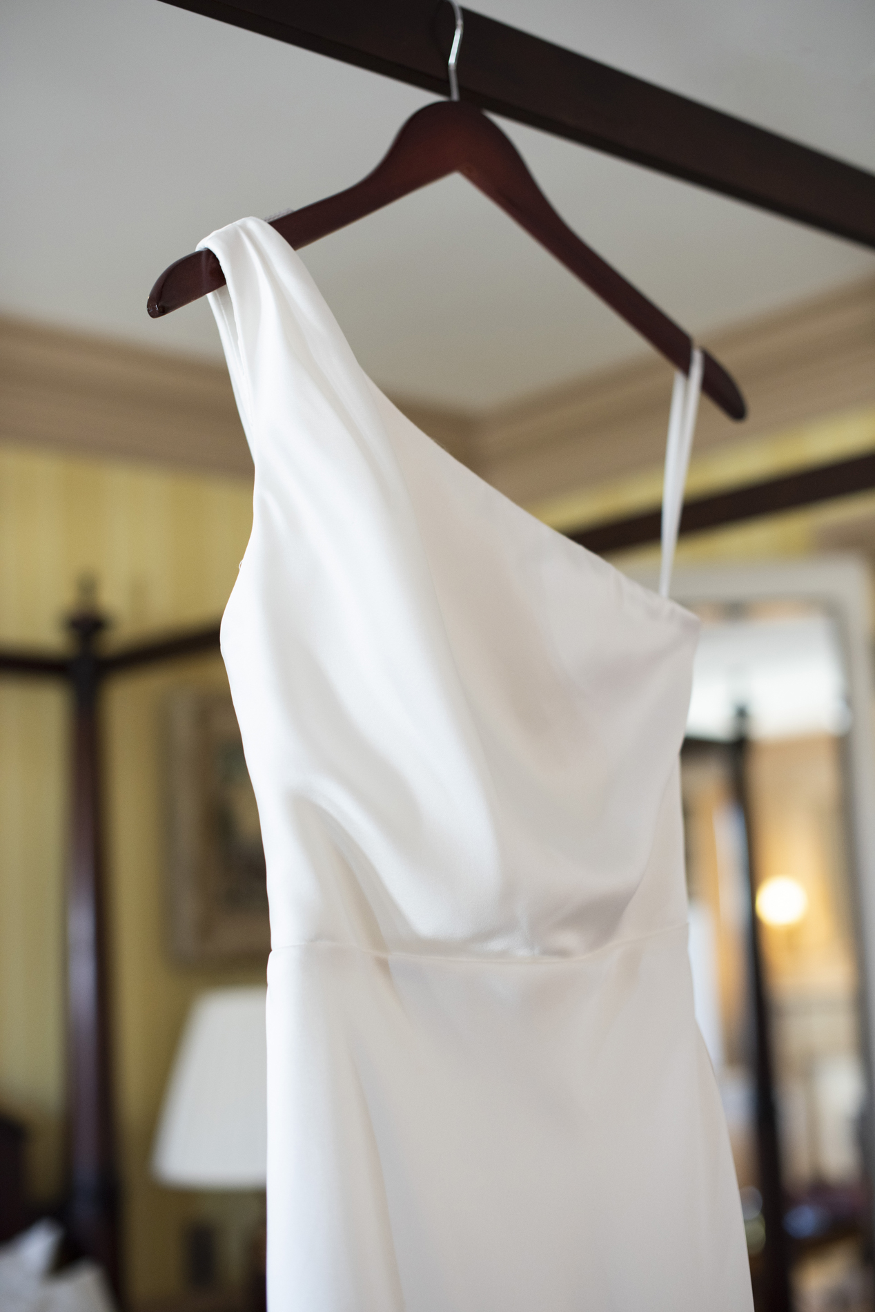 Modern wedding dress