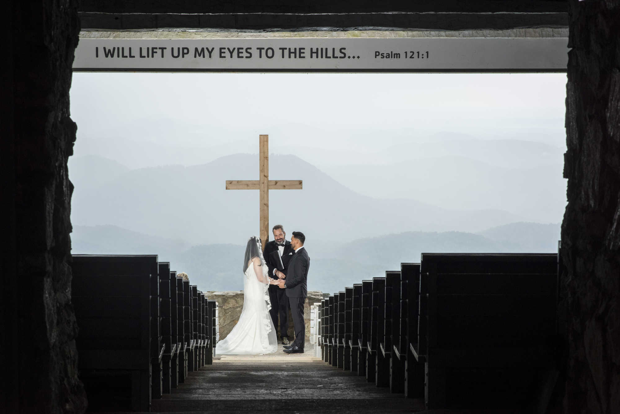 pretty place chapel elopement