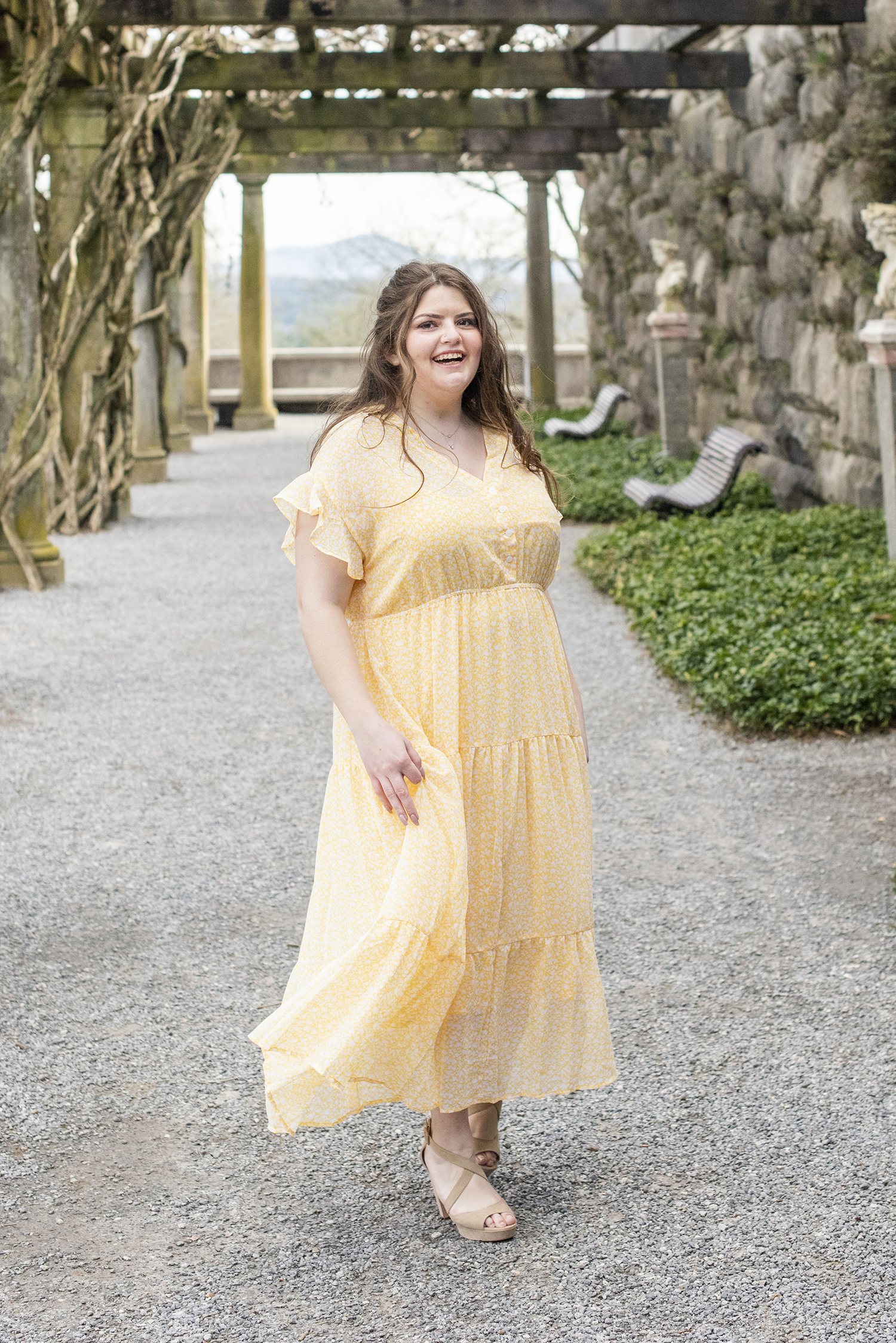 Senior photo at Biltmore Estate